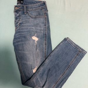 Medium wash vintage cropped boyfriend jeans